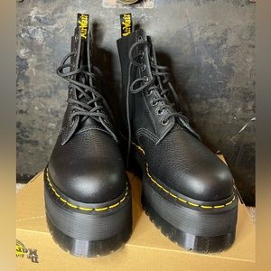 Dr. Martens Black 1460 Pascal Max Platform Boot